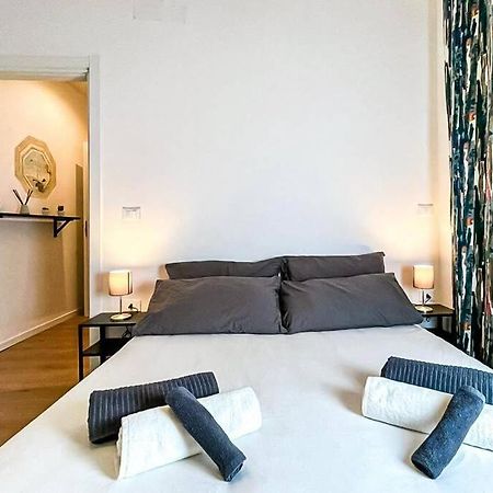 Luxury Stazione Centrale Elegante Loft Lägenhet Trieste Exteriör bild
